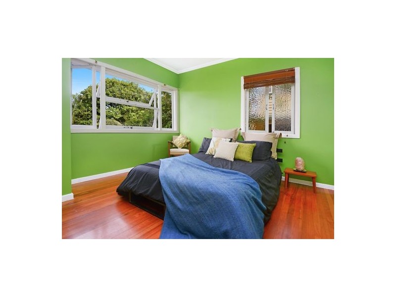 11 Cosker Street, Annerley QLD 4103