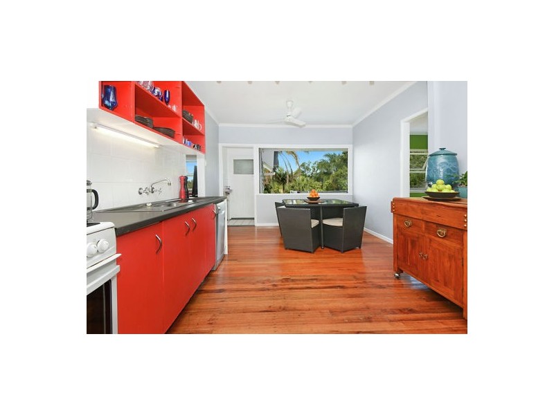 11 Cosker Street, Annerley QLD 4103