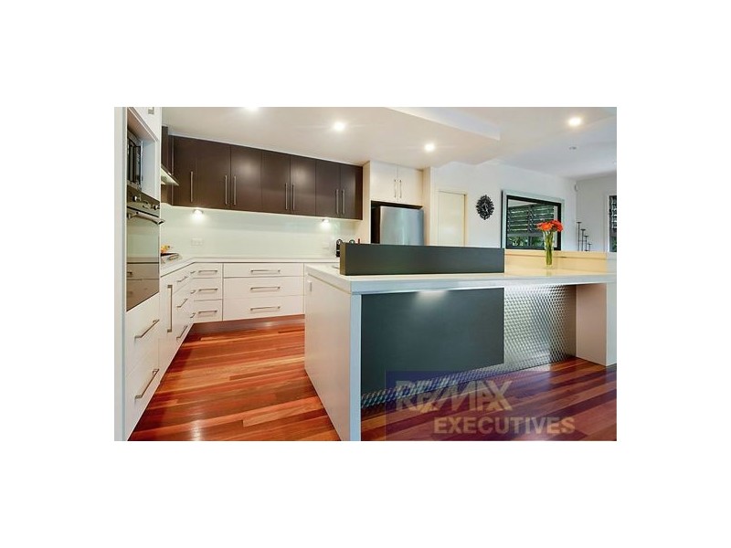 20 Dunrod Street, Holland Park West QLD 4121