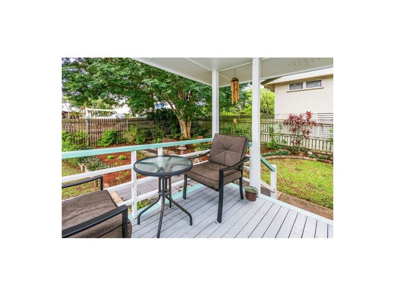 141 Wecker Road, Mansfield QLD 4122