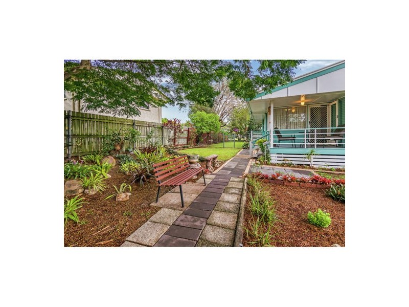 141 Wecker Road, Mansfield QLD 4122