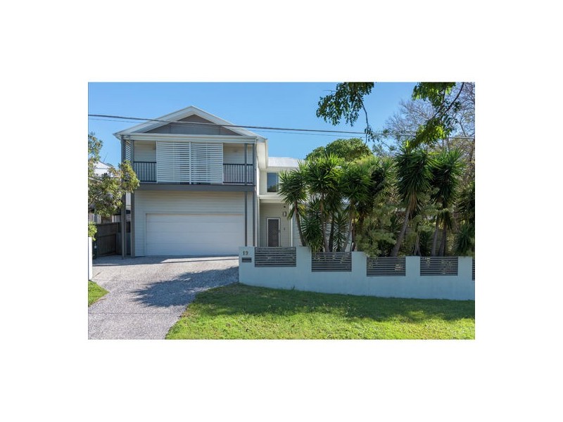 19 City View Road, Camp Hill QLD 4152