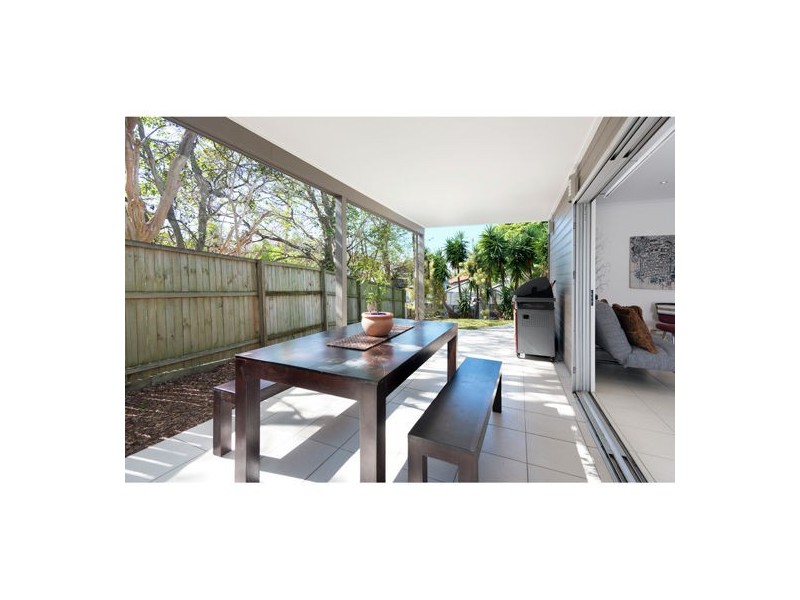 19 City View Road, Camp Hill QLD 4152