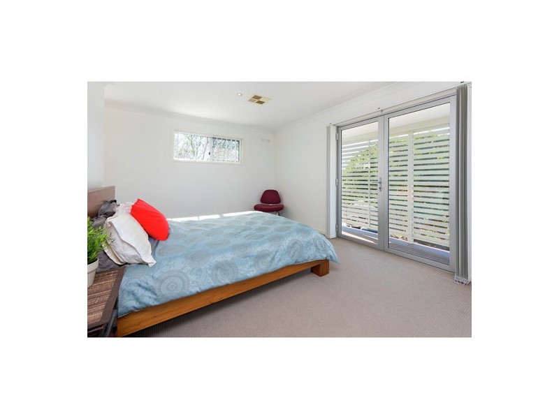 19 City View Road, Camp Hill QLD 4152