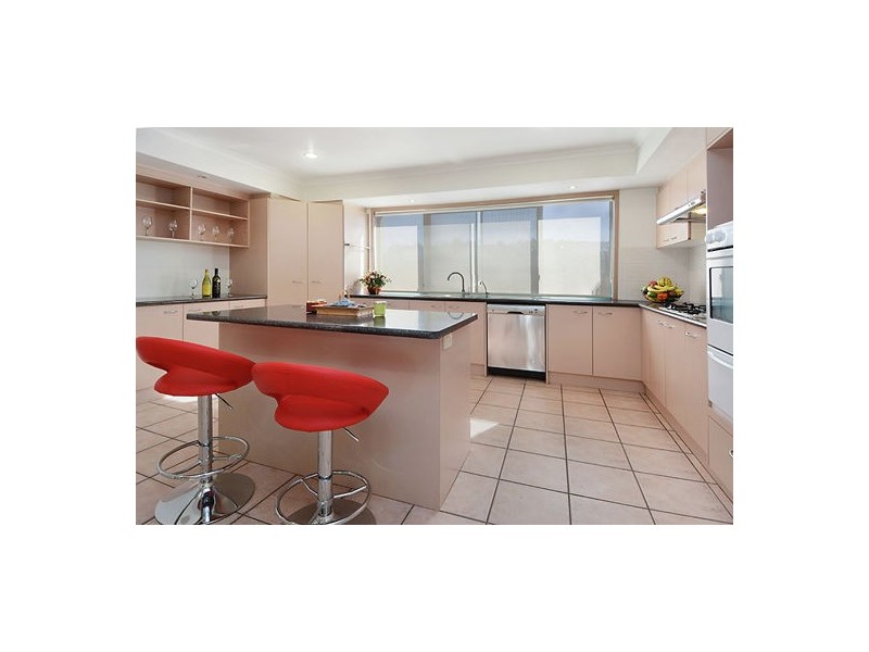 11 Taupo Pl, Parkinson QLD 4115