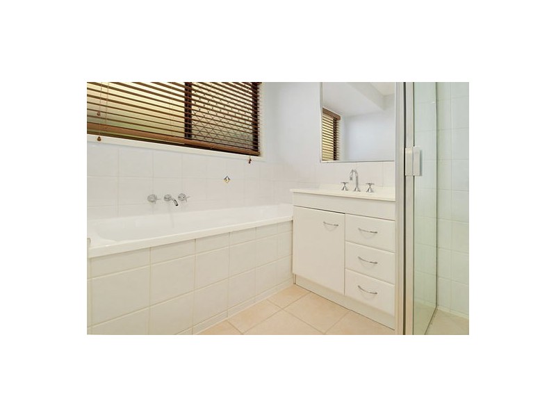 236 Gallipoli Road, Carina Heights QLD 4152