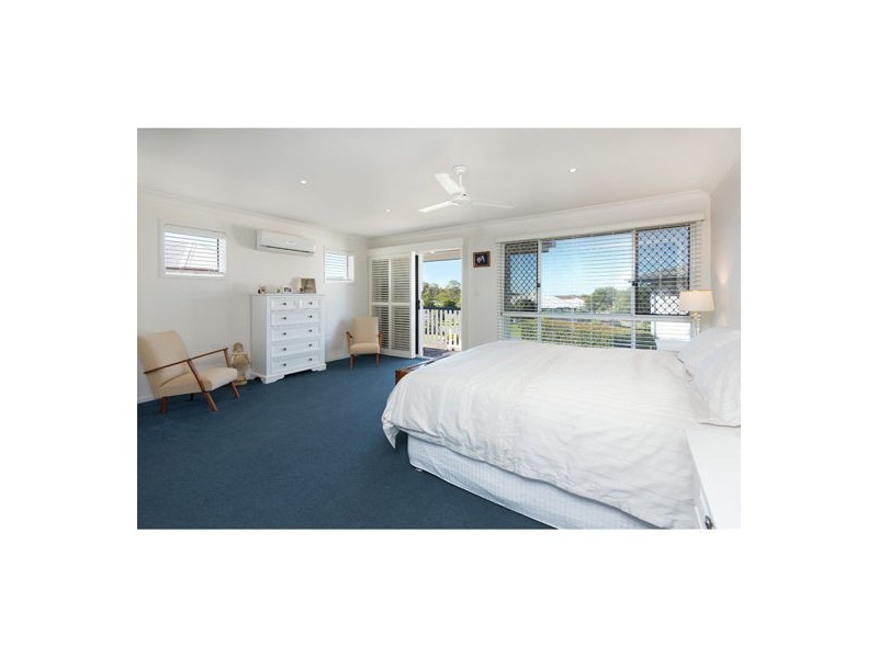 17 Dane Court, Manly West QLD 4179