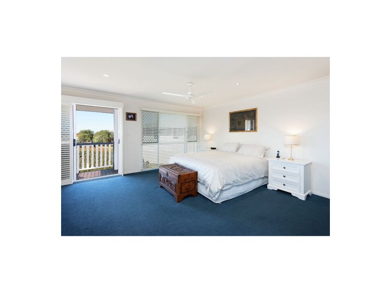 17 Dane Court, Manly West QLD 4179
