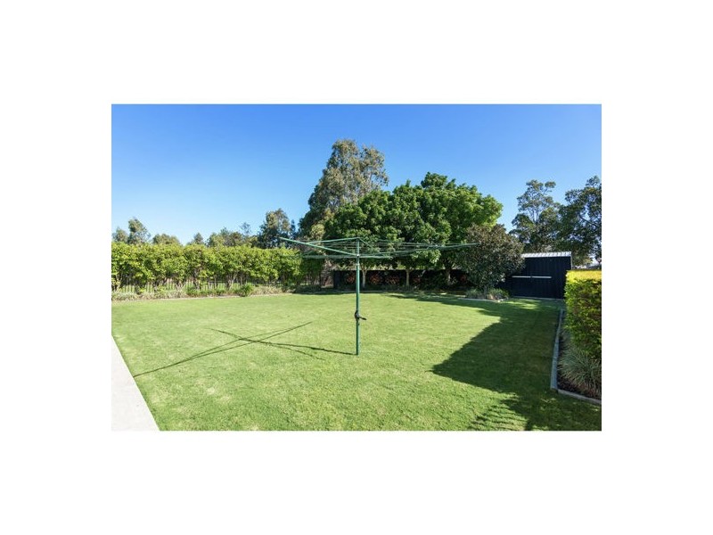 17 Dane Court, Manly West QLD 4179
