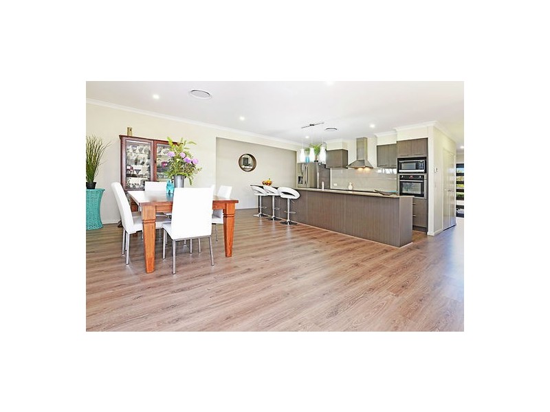 1 Harrogate Place, Gumdale QLD 4154