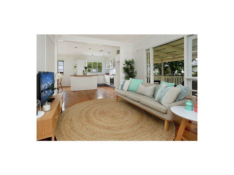 19 AMETHYST ST, Holland Park QLD 4121