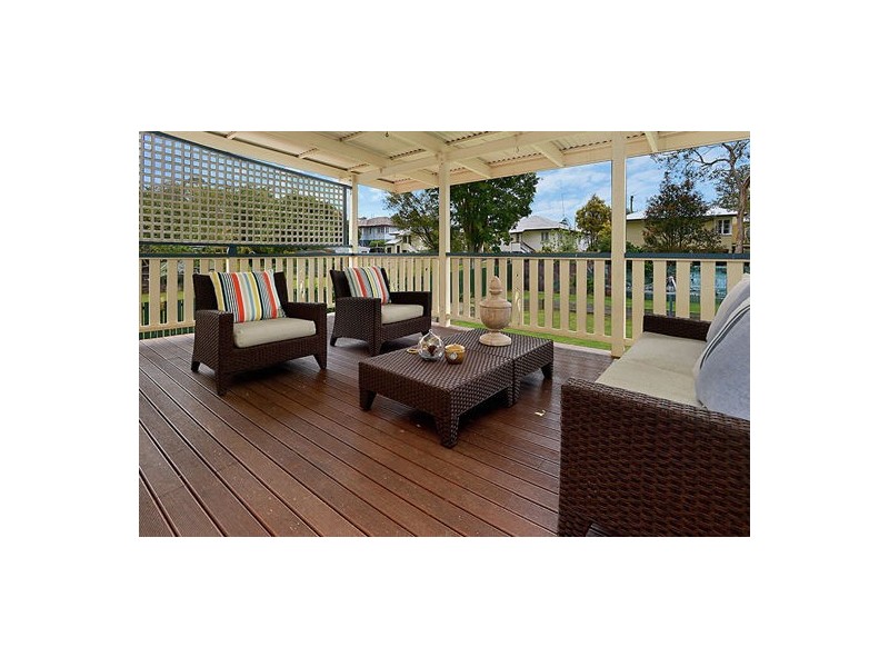 19 AMETHYST ST, Holland Park QLD 4121