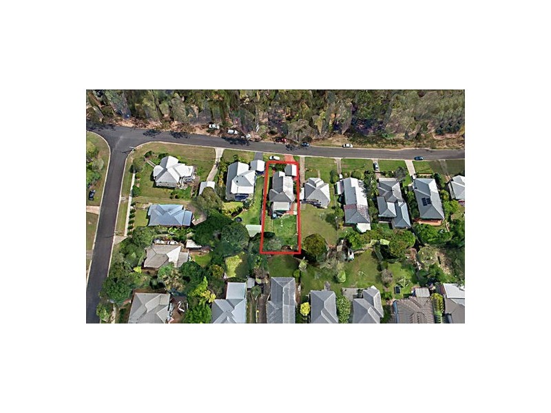 19 AMETHYST ST, Holland Park QLD 4121
