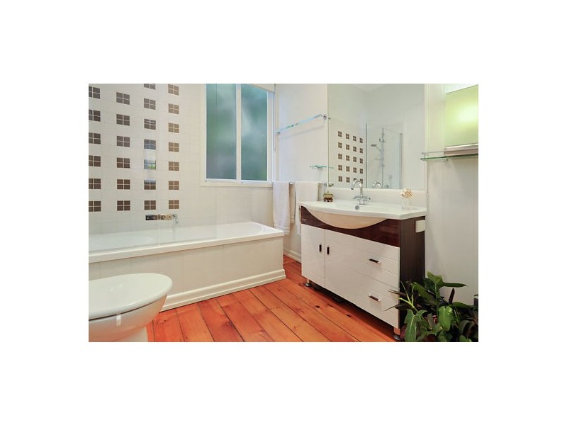 68 Latrobe Street, East Brisbane QLD 4169