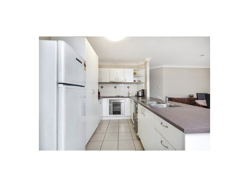 37 Flower Place, Richlands QLD 4077