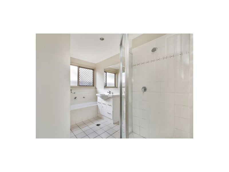 37 Flower Place, Richlands QLD 4077