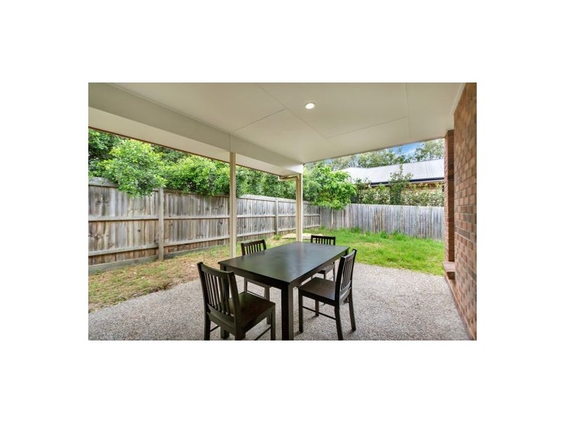 37 Flower Place, Richlands QLD 4077