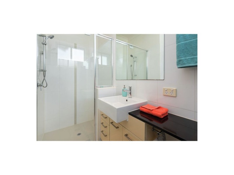 3/925 Stanley Street East, East Brisbane QLD 4169