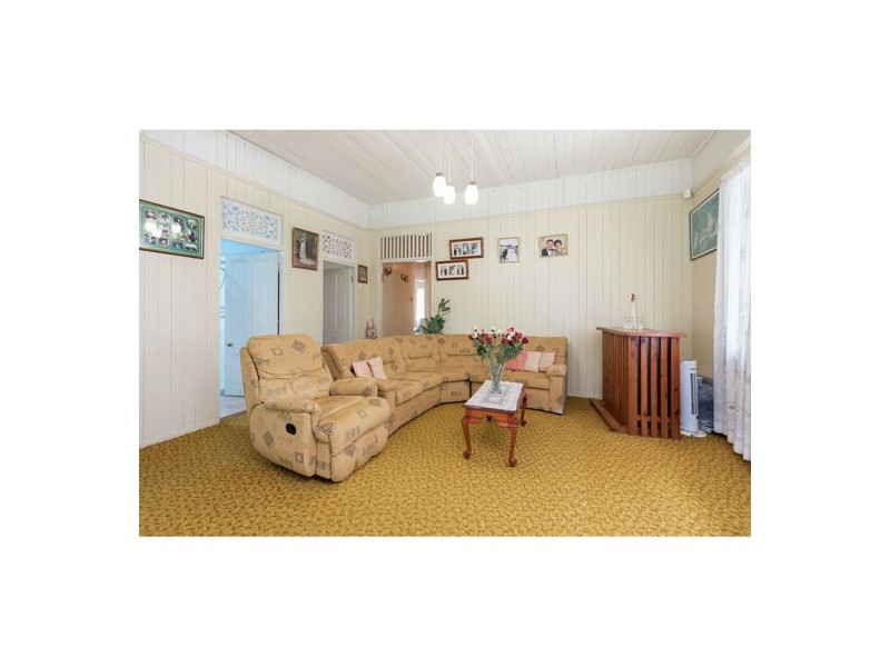 49 Wynnum Road, Norman Park QLD 4170