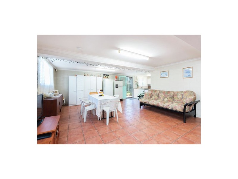 49 Wynnum Road, Norman Park QLD 4170