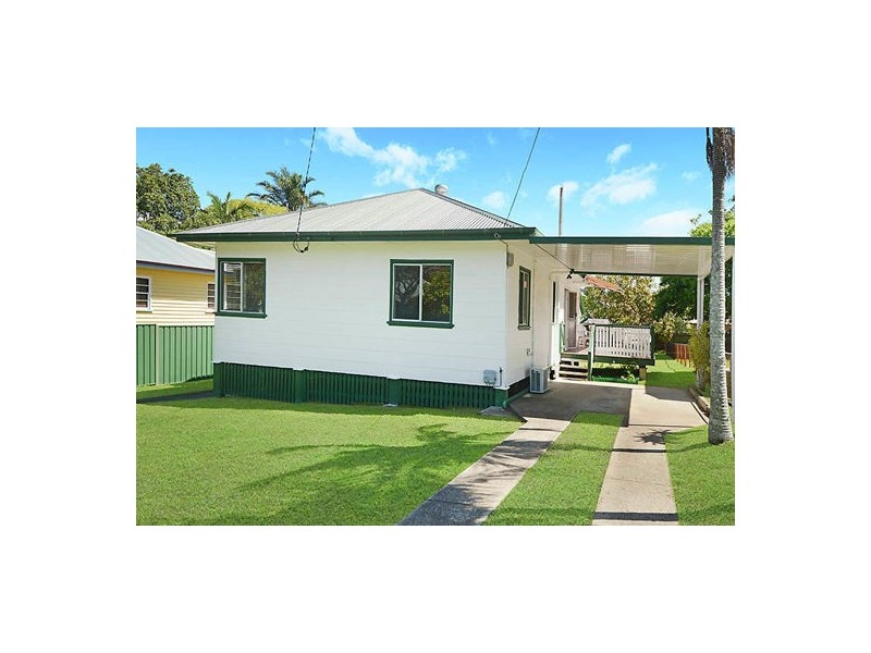 10 Mar St, Holland Park QLD 4121