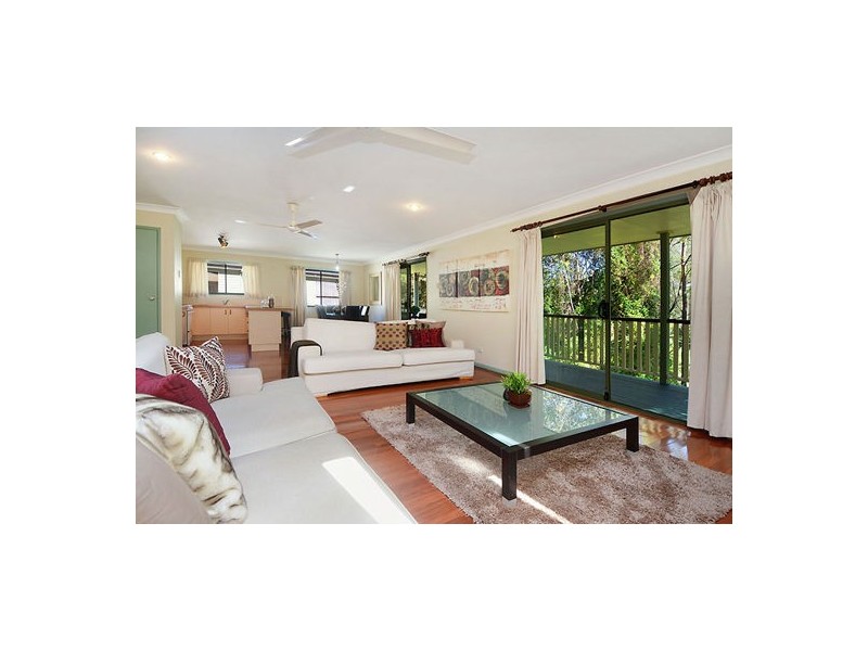 54 Roseglen Street, Greenslopes QLD 4120