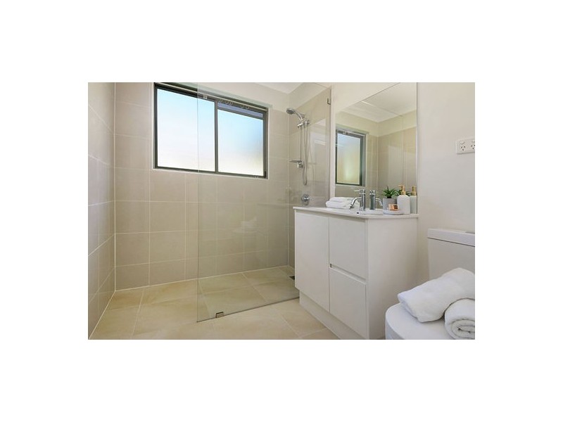 54 Roseglen Street, Greenslopes QLD 4120
