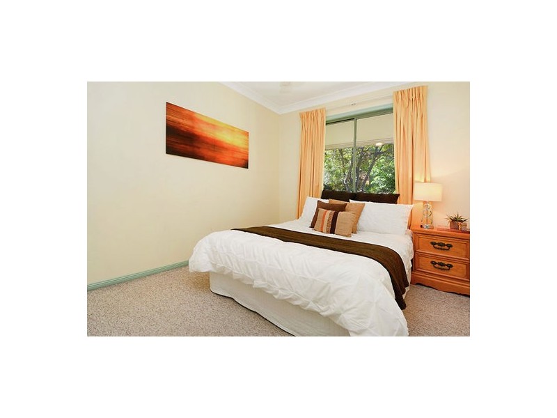 54 Roseglen Street, Greenslopes QLD 4120