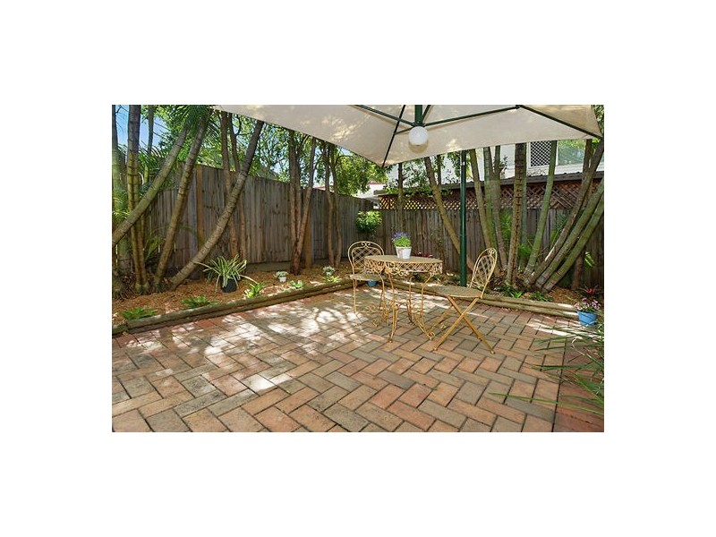 4/80 Victoria Terrace, Greenslopes QLD 4120