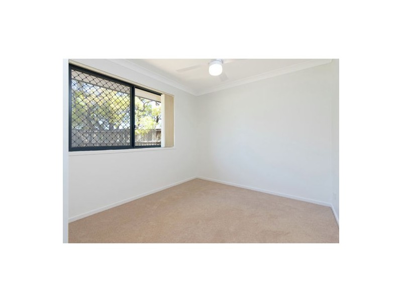 2/1 Willard Road, Capalaba QLD 4157