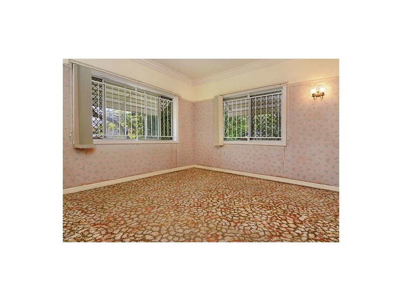 89 Victoria Terrace, Greenslopes QLD 4120