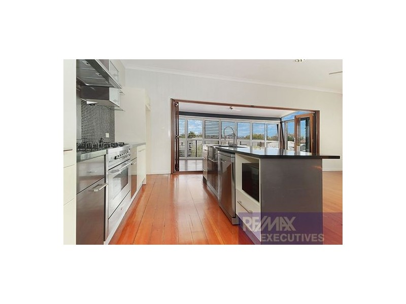 44 Ashton Street, Camp Hill QLD 4152