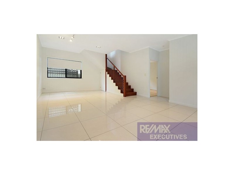 44 Ashton Street, Camp Hill QLD 4152