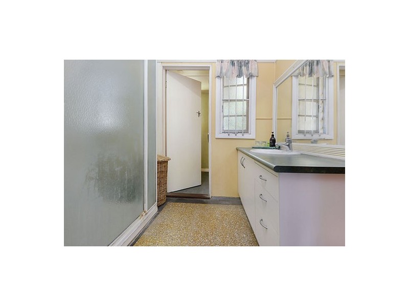 17 Koolatah Street, Carina QLD 4152