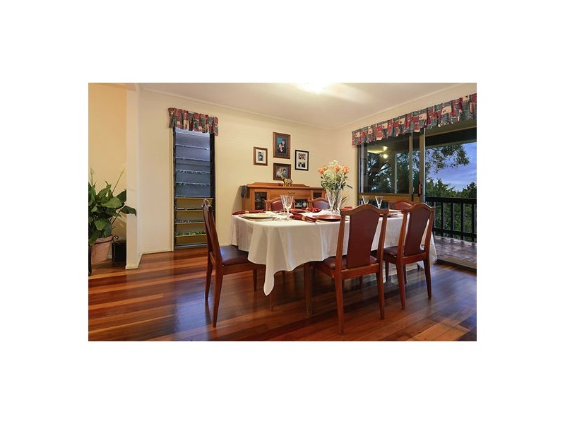 3 Vicki Place, Wishart QLD 4122