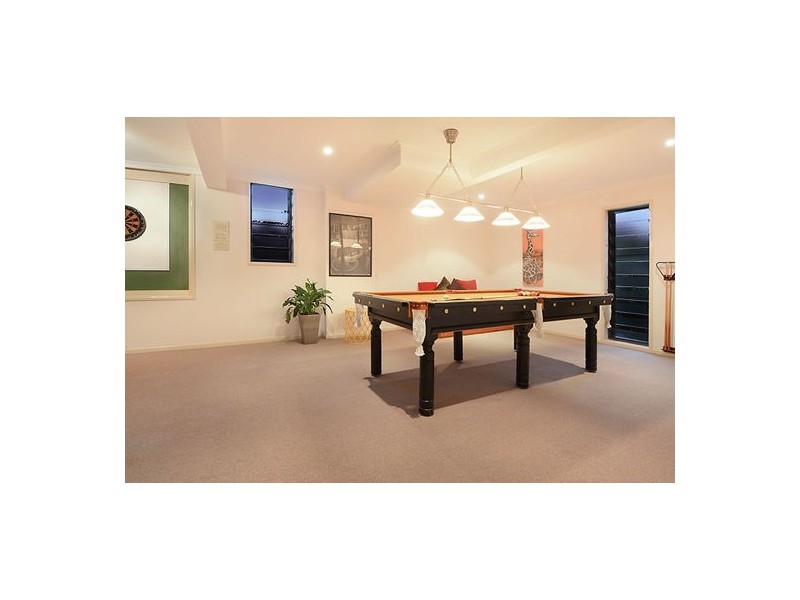 3 Vicki Place, Wishart QLD 4122