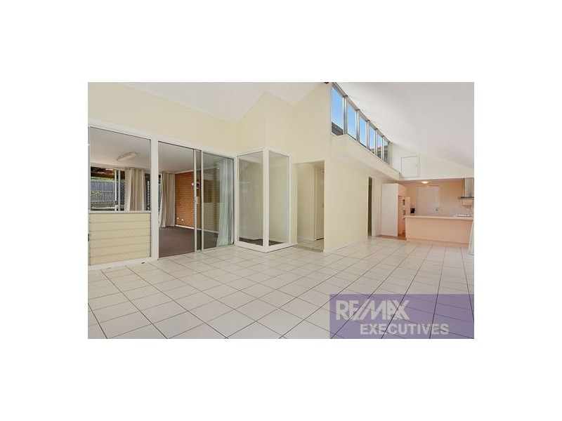 54 Thomas Street, Camp Hill QLD 4152