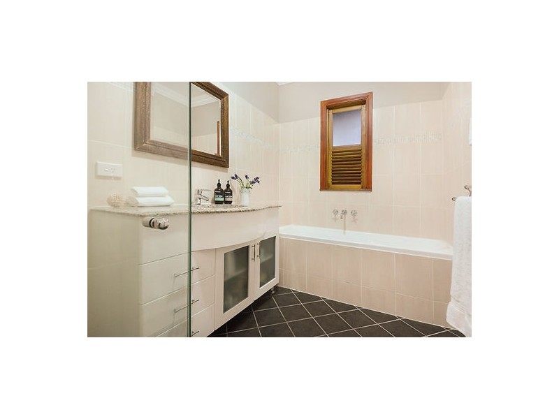 53 Amethyst Street, Holland Park QLD 4121