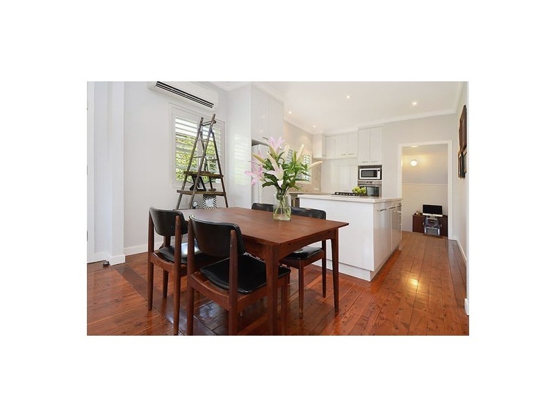 151 Seville Road, Holland Park QLD 4121