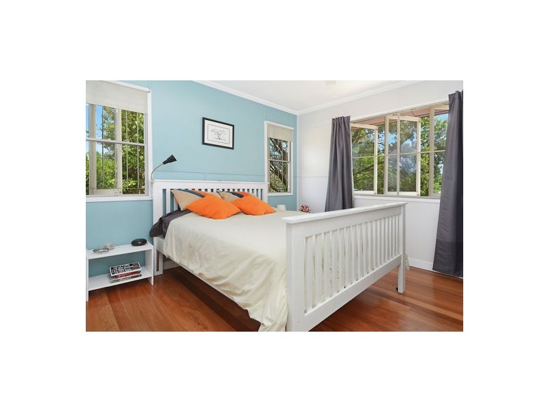 64 Amega Street, Mount Gravatt East QLD 4122