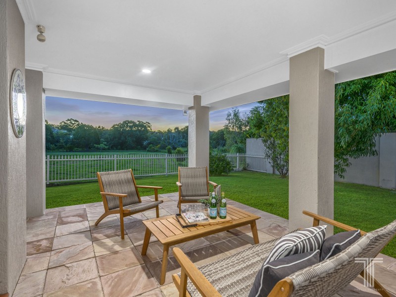22 Turnberry Place, Carindale QLD 4152