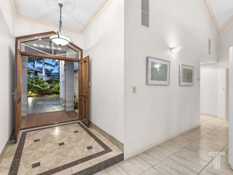 22 Turnberry Place, Carindale QLD 4152