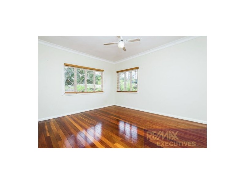 70 Mountain Street, Mount Gravatt QLD 4122