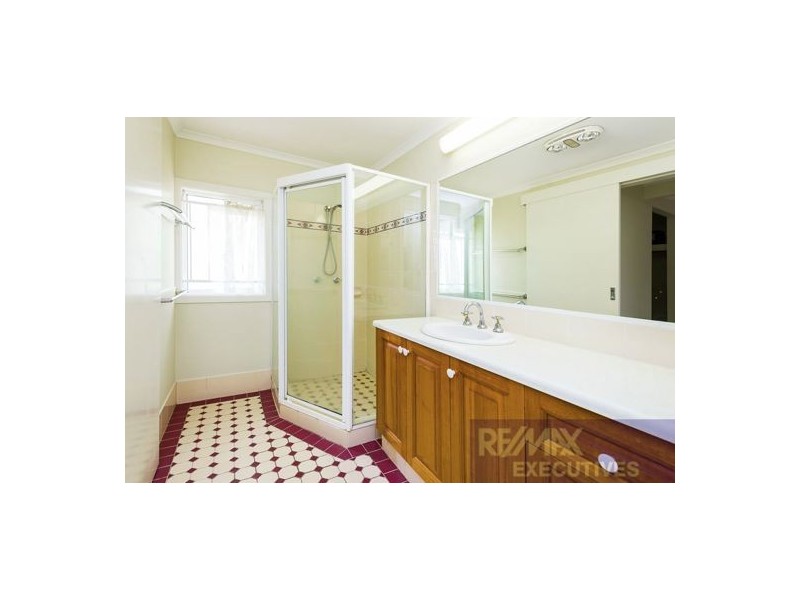 70 Mountain Street, Mount Gravatt QLD 4122