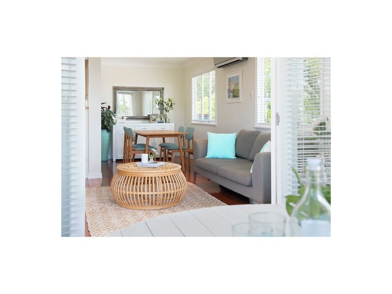 8 Calonne Street, Upper Mount Gravatt QLD 4122