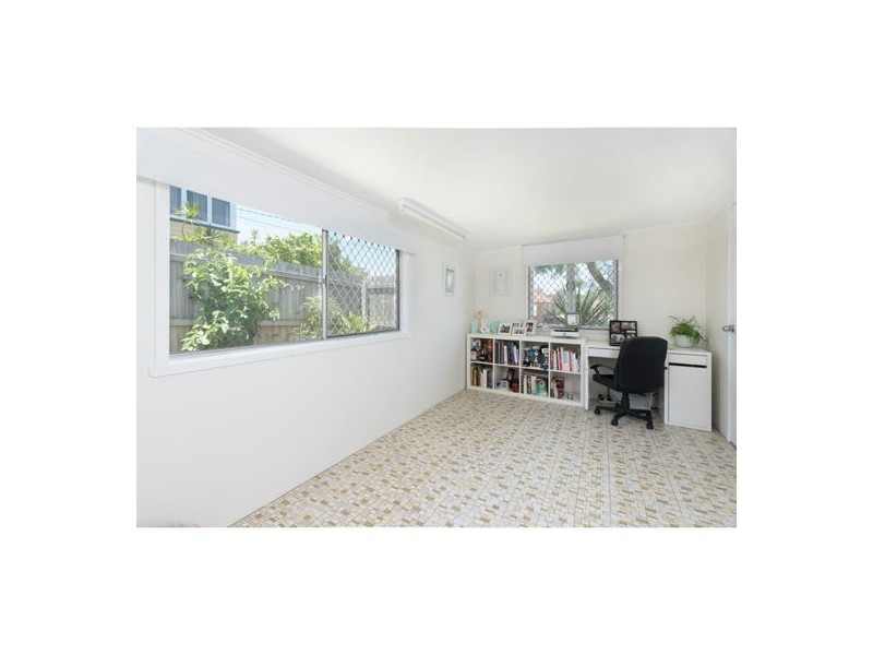 8 Calonne Street, Upper Mount Gravatt QLD 4122