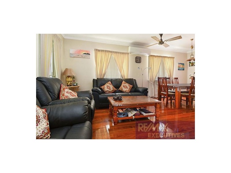 50 Latimer Street, Holland Park QLD 4121