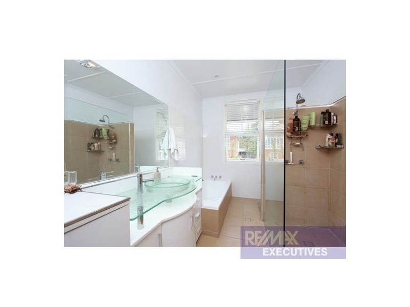 51 Somervell Street, Annerley QLD 4103