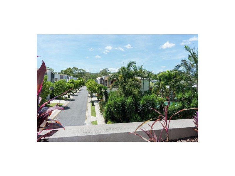 1105/16-28 Surbiton Court, Carindale QLD 4152