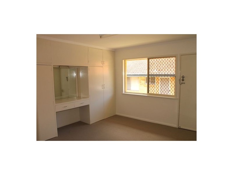 2/14 Harold Street, Holland Park QLD 4121